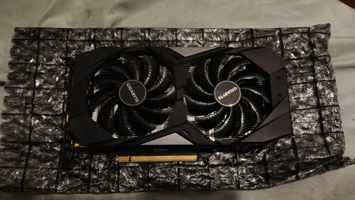 Placa de vídeo Nvidia Gigabyte GeForce GTX 16 Series GTX 1660 SUPER OC Edition 6GB