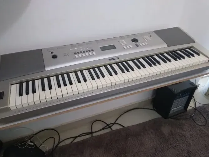 Teclado Yamaha YPG-225 76 Teclas Sensitivas - Excelente Estado