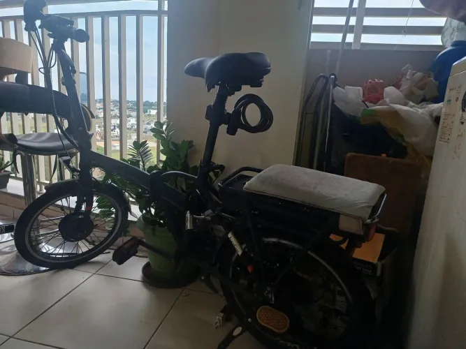 Bicicleta elétrica.