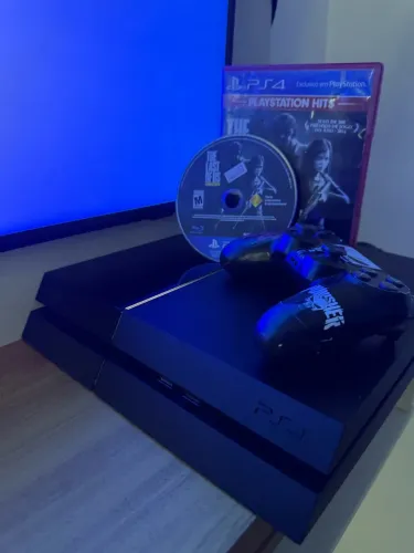 PS4 FAT 500GB - REVISADO + THE LAST OF US