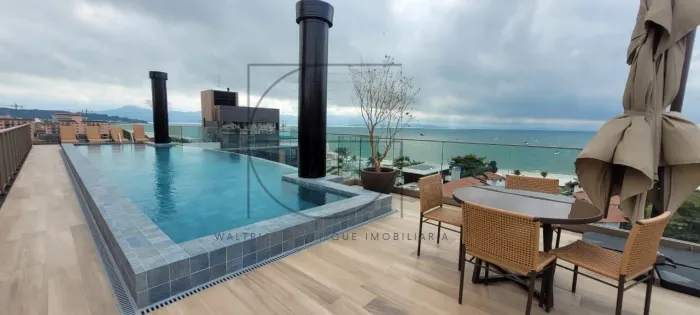 Apartamento à venda em Jurerê, Florianópolis