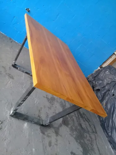 Móveis, producao em Manaus, estilo industrial, diversos