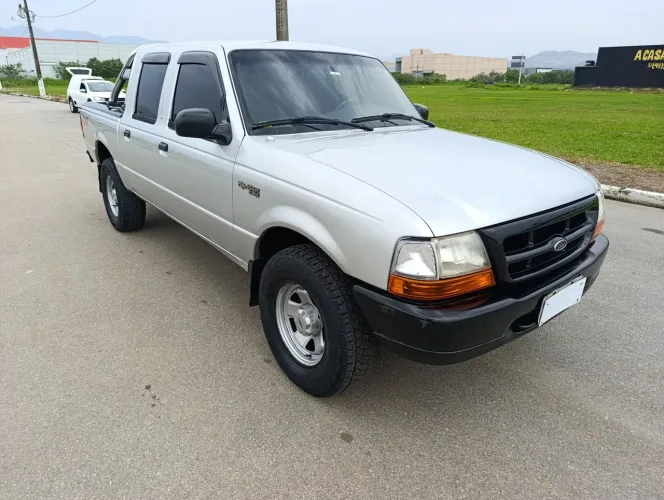 Ford Ranger XLS 2.8/2.8 Storm 4X4 CD TB Dies 2004