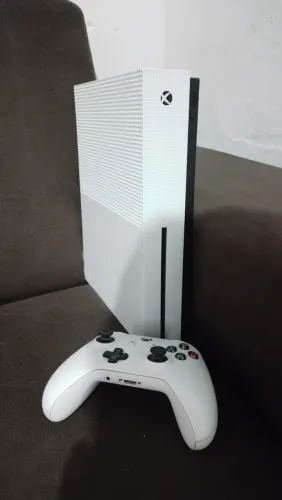 Xbox One S 1TB + Controle Original + Cabo HDMI | Funcionando Perfeitamente