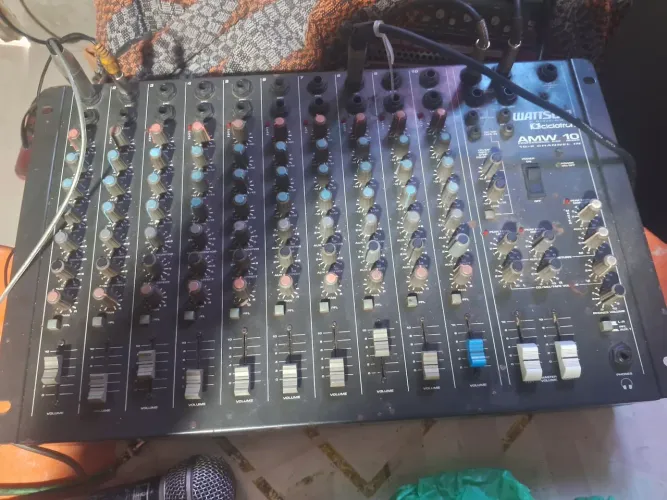 Aparelhage sonora de pegueno porte