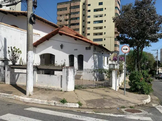 Casa Térrea para Locação em Rudge Ramos 2 Dormitórios | Quintal Amplo | 119 m²