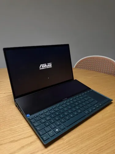 ASUS ZenBook Duo