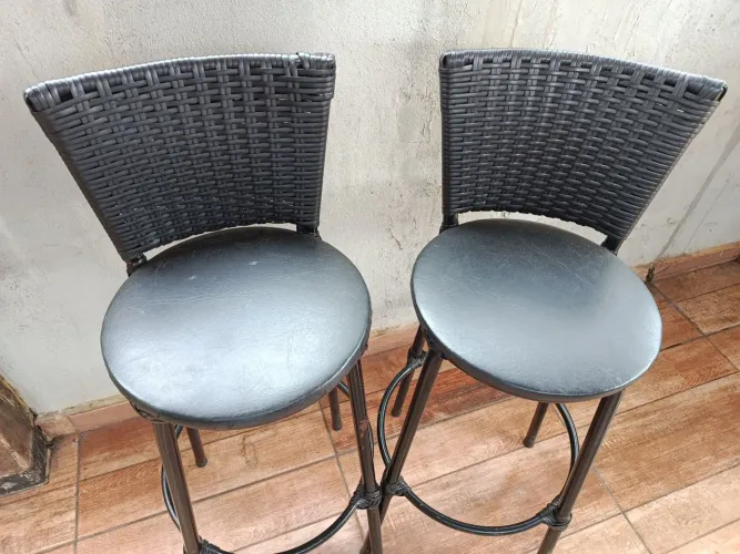 Par Banqueta alta de vime
