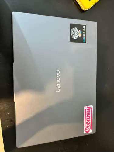 notebook Lenovo semi-usado