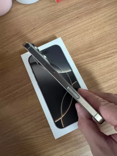 iPhone 16 pro 256gb com caixa