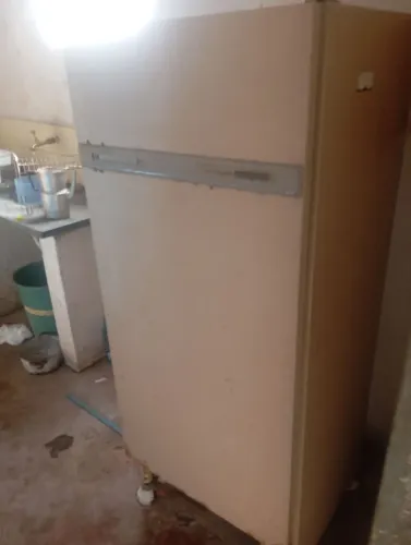 Geladeira antiga