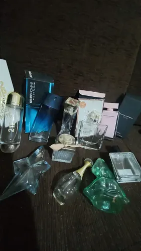Frascos perfumes importados