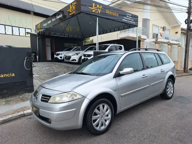 Renault Megane Grand Tour Dynam. Hi-flex 1.6 16V 2013