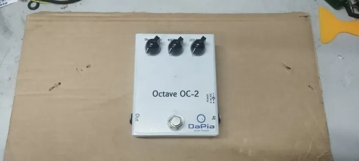 pedal Oitavador OC-2 (clone)