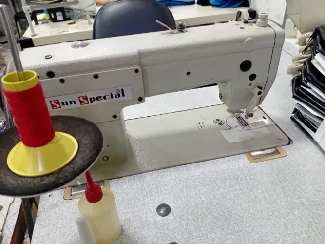MAQUINA DE COSTURA RETA TRANSPORTE SIMPLES SUN SPECIAL INDUSTRIAL