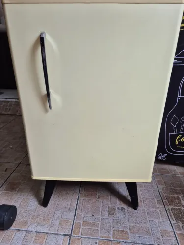 FRIGOBAR RETRÔ BRASTEMP (sou de São Mateus zl)