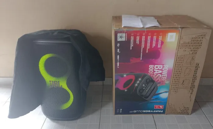 JBL PARTY BOX CLUB 120 com CAIXA e NOTA FISCAL VALOR NEGOCIÁVEL (estado de novo)