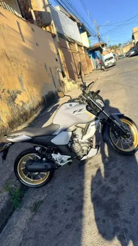 Fz15 2026 Novíssima Cartão até 21x com juros da maquininha 