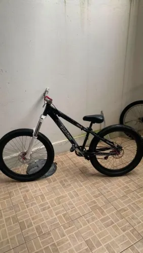 Vende-se bicicleta