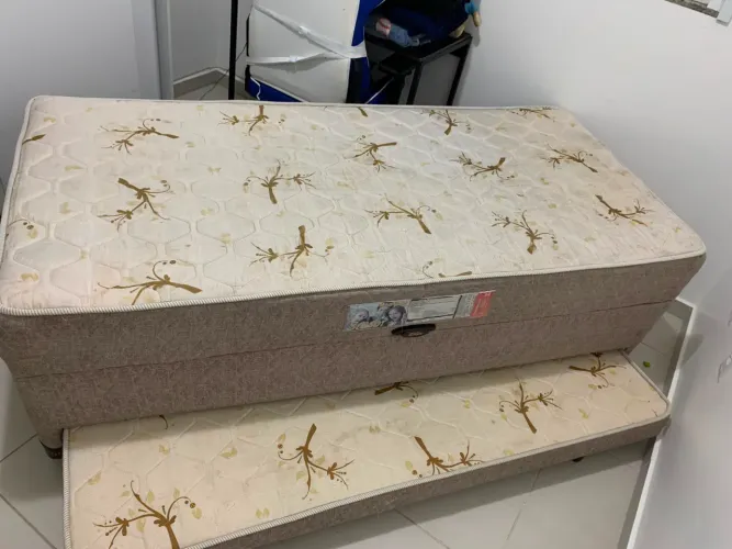 Cama Box solteiro / baú