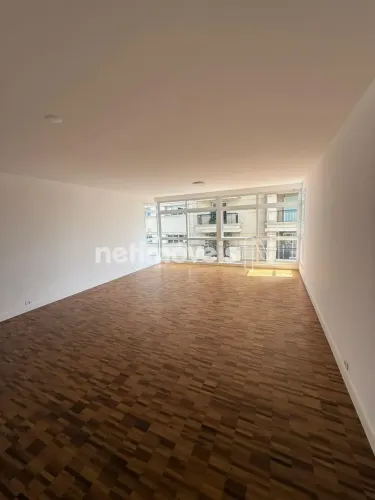 Apartamento reformado na melhor localização do Jardins e vista para Jardim Europa