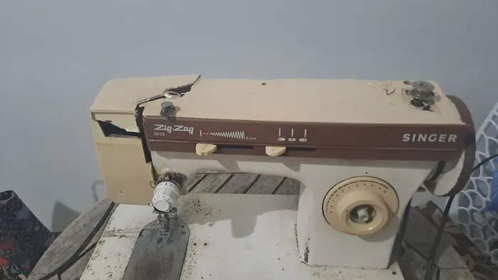 Máquina Doméstica Singer 