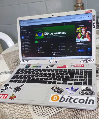 Notebook Samsung E30 i3 7° Geração | 16GB Ram DDR4 | SSD 256GB + HD 1TB