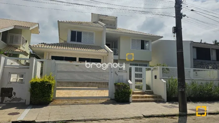Casa residencial de 3 suítes à venda no Bairro Jardim Anchieta