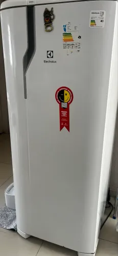 Geladeira eletrolux