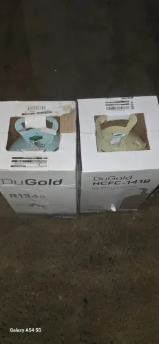 Vende 2 garrafas de gás R134/141