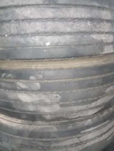 Pneu 295/80 R 22.5 remold