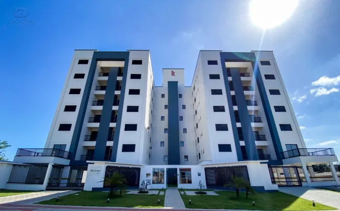 Apartamento com 02 dormitórios