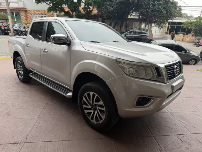 Nissan Frontier XE CD 4X4 2.3 Bi-TB Diesel Aut. 2021