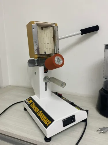 Prensa Térmica de Giro 360° para Transfer Laser