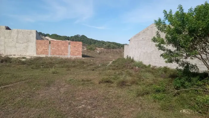 Terreno na praia do Abais próximo do calçadão