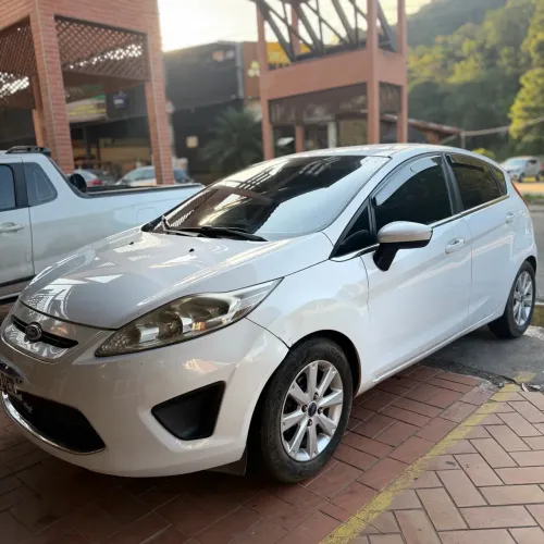 Ford Fiesta SE 1.6 16V Flex 5P 2012