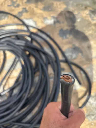 34 m de cabo flexível 70 mm² - 1 kV.