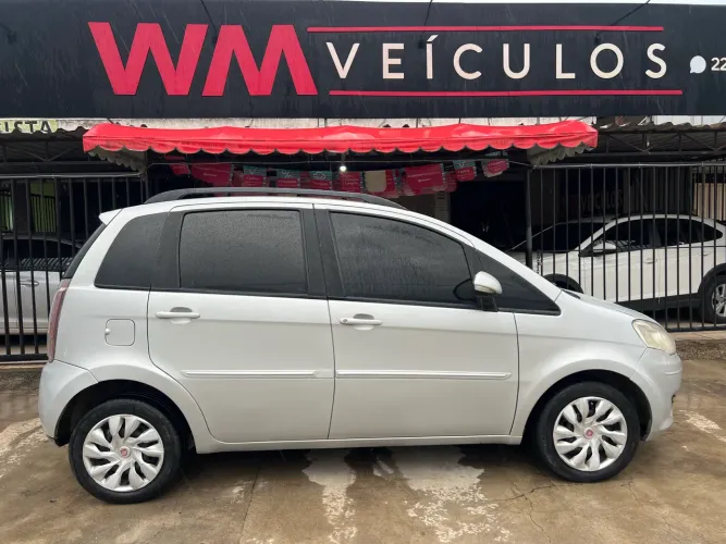 Fiat Idea Attractive 1.4 Fire Flex 8V 5P 2012
