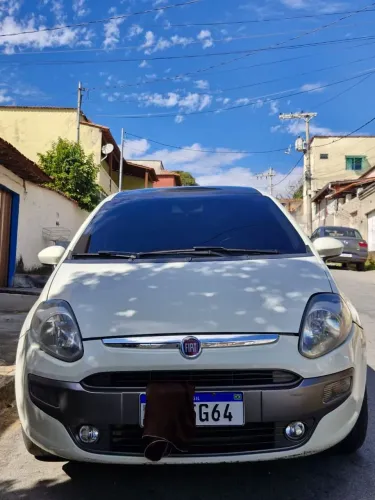 Fiat Punto Essence 1.6 Flex 16V 5P 2016