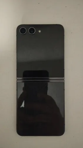 Samsung Z Flip 5 - 521gb