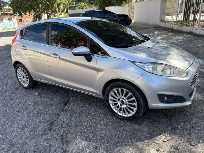 Ford Fiesta Tit./tit.plus 1.6 16V Flex Aut. 2014