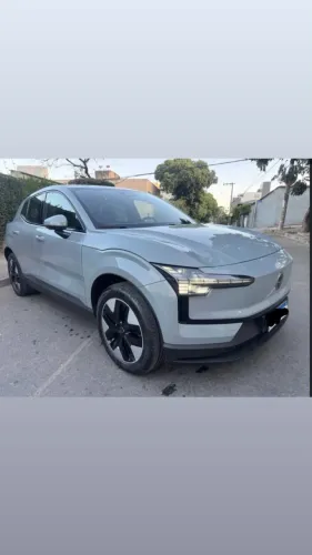 Volvo EX30 E60 Core (elétrico) 2024