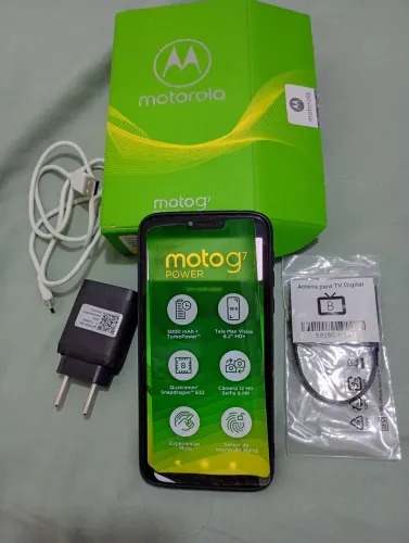 Smartphone MotoG7 Power com TV 