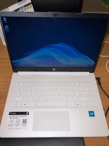 Notebook HP 14" (HP 14-dq3000dx) - Intel Celeron / 4GB RAM / 64GB eMMC