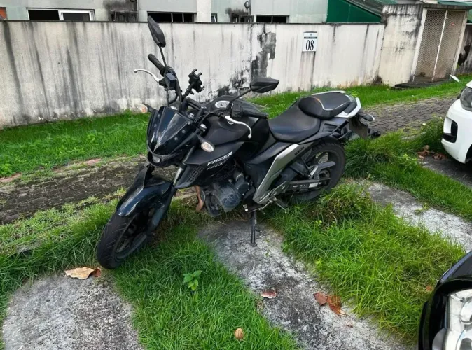 Yamaha Fazer 250 ABS 2023 - 22.000 km - Revisada na Concessionária