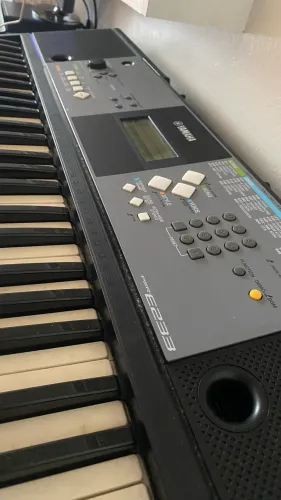 Teclado Yamaha PSR-E233 Completo + Acessórios | Leia a descrição 