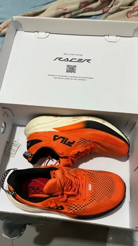 Vende-se tênis FILA de corrida 