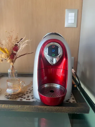 Máquina de Café Espresso TRES 3 Corações S04 - 220V - Vermelha