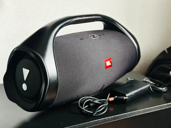 JBL BOOMBOX 2 Excelente