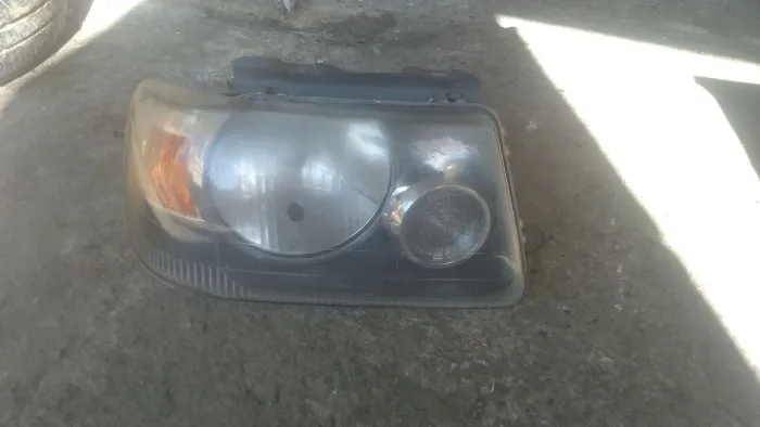 Faróis da ranger 98 